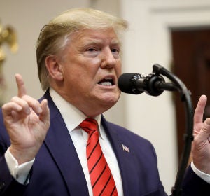 Donald Trump ataca a Popovich y Kerr Donald Trump ataca a Popovich y Kerr