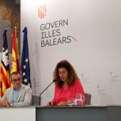 La Portavoz del Govern, Pilar Costa, en la rueda de  prensa tras el Consell de Govern con el Vicepresidente del ejecutivo, Juan Pedro Yllanes. 