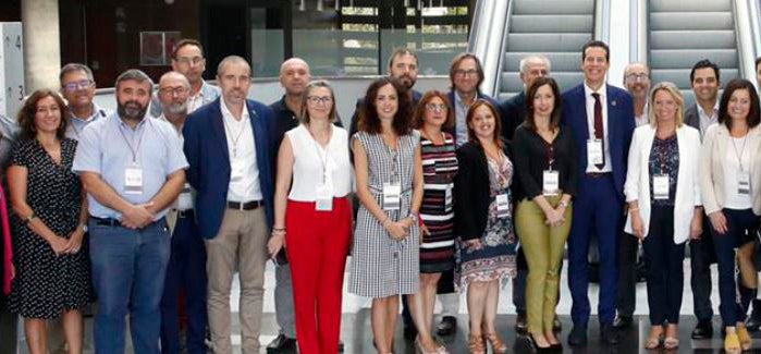 El alcalde de Crevillent pasa a formar parte del Consejo y la Comisión Ejecutiva de la Federación Valenciana de Municipios y Provincias El alcalde de Crevillent pasa a formar parte del Consejo y la Comisión Ejecutiva de la Federación Valenciana de Municipios y Provincias