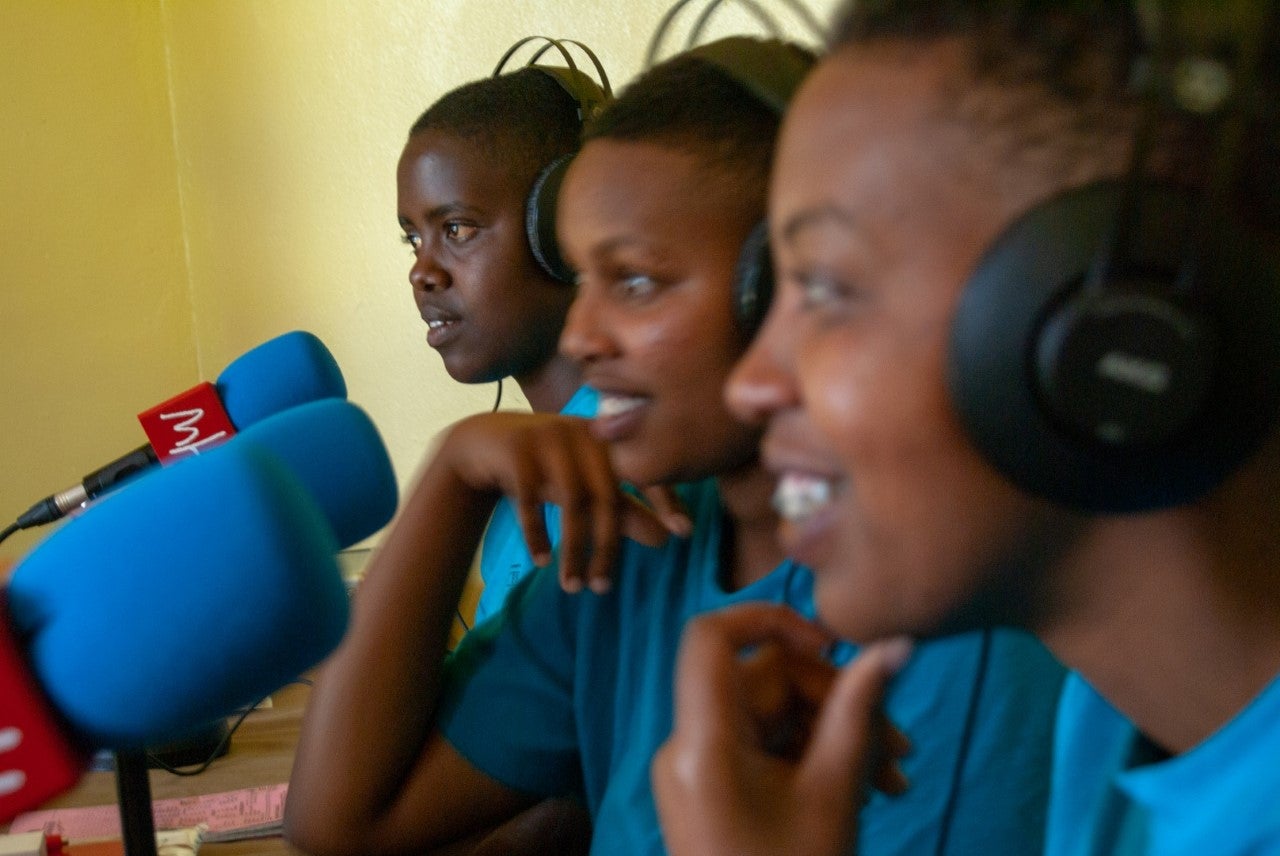 La UMH finaliza la novena edición de su programa de voluntariado en Ruanda con la puesta en marcha del proyecto de radio educomunicativa La UMH finaliza la novena edición de su programa de voluntariado en Ruanda con la puesta en marcha del proyecto de radio educomunicativa