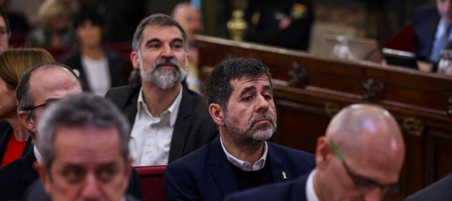 Jordi Sànchez y Jordi Cuixart durante el juicio del 'procés' Jordi Sànchez y Jordi Cuixart durante el juicio del 'procés'