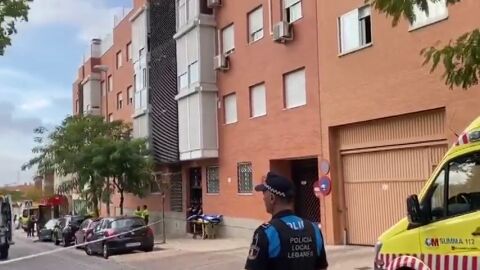 Un hombre se atrinchera en Legan&eacute;s y mantiene retenida a su mujer