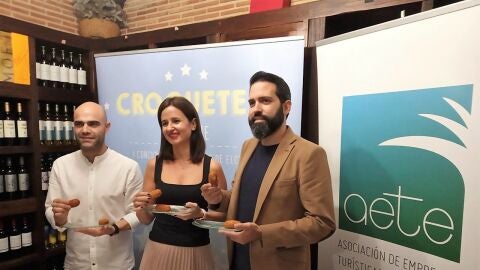 De izquierda a derecha: Odon Mart&iacute;nez, Esther Guilabert y Jos&eacute; Mar&iacute;a Garc&iacute;a
