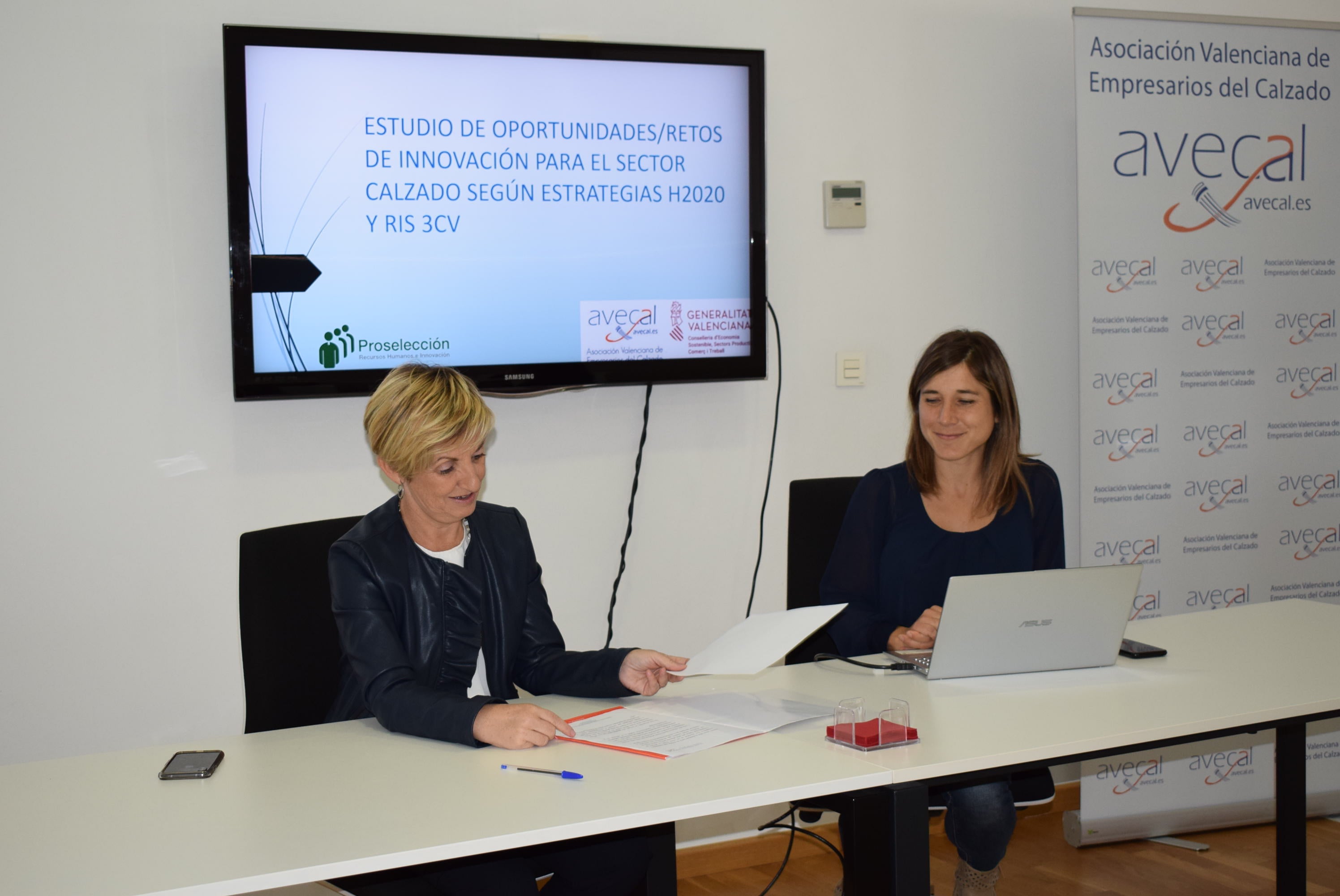 El futuro del sector calzado pasa por un tejido de empresas más sostenibles, innovadoras y con estrategias de economía circular El futuro del sector calzado pasa por un tejido de empresas más sostenibles, innovadoras y con estrategias de economía circular