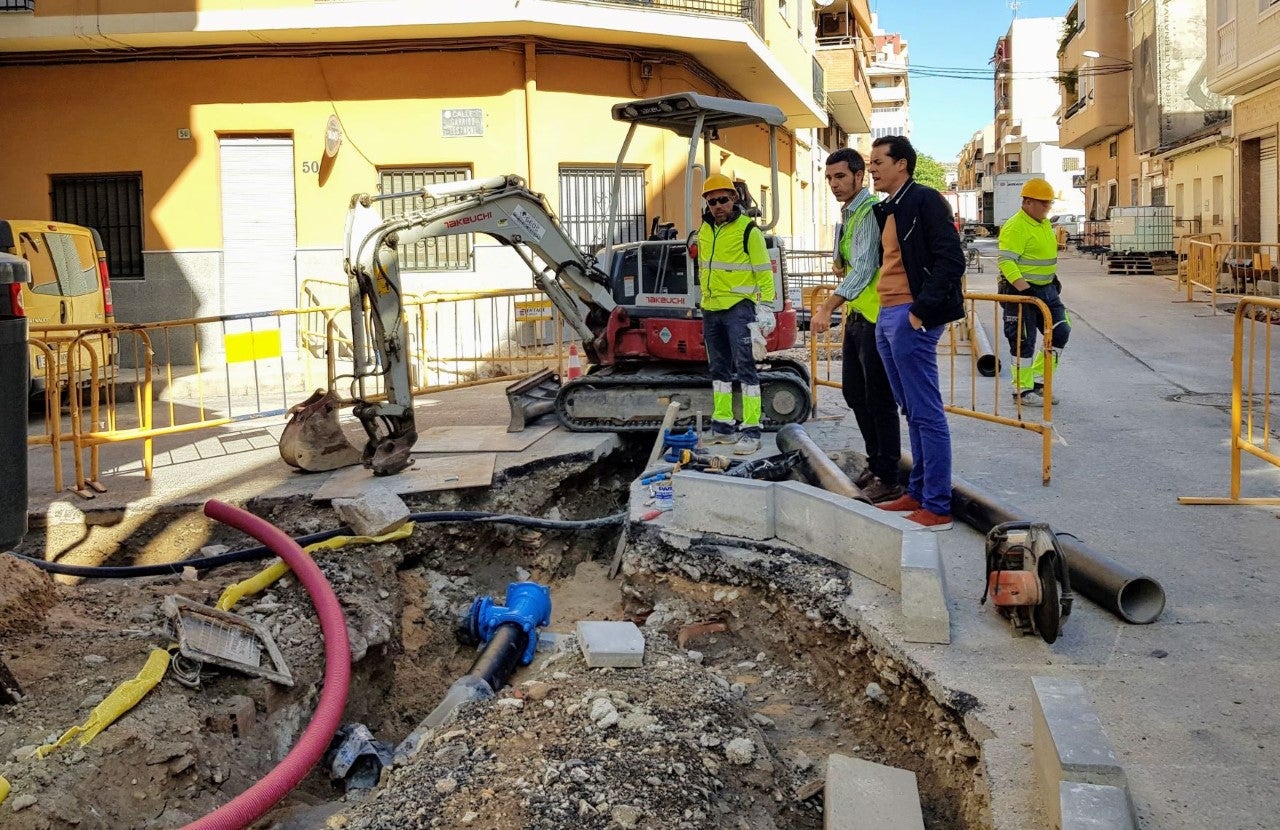 La mejora de la calle Juan de Austria de Elda estará finalizada en diciembre La mejora de la calle Juan de Austria de Elda estará finalizada en diciembre