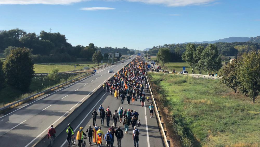 Las caminatas de ANC y Òmnium Cultural recorrerán 100km para confluir en Barcelona