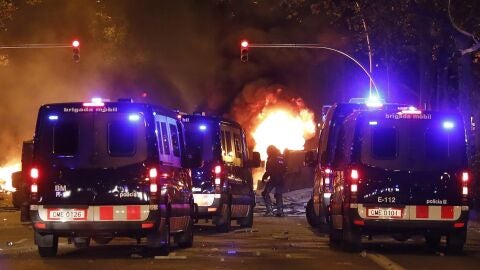 Disturbios tras la concentraci&oacute;n convocada por los CDR en Barcelona