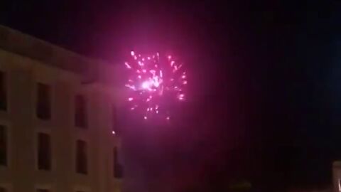 Momentos de tensi&oacute;n: lanzan pirotecnia contra un helic&oacute;ptero de la Polic&iacute;a en Catalu&ntilde;a