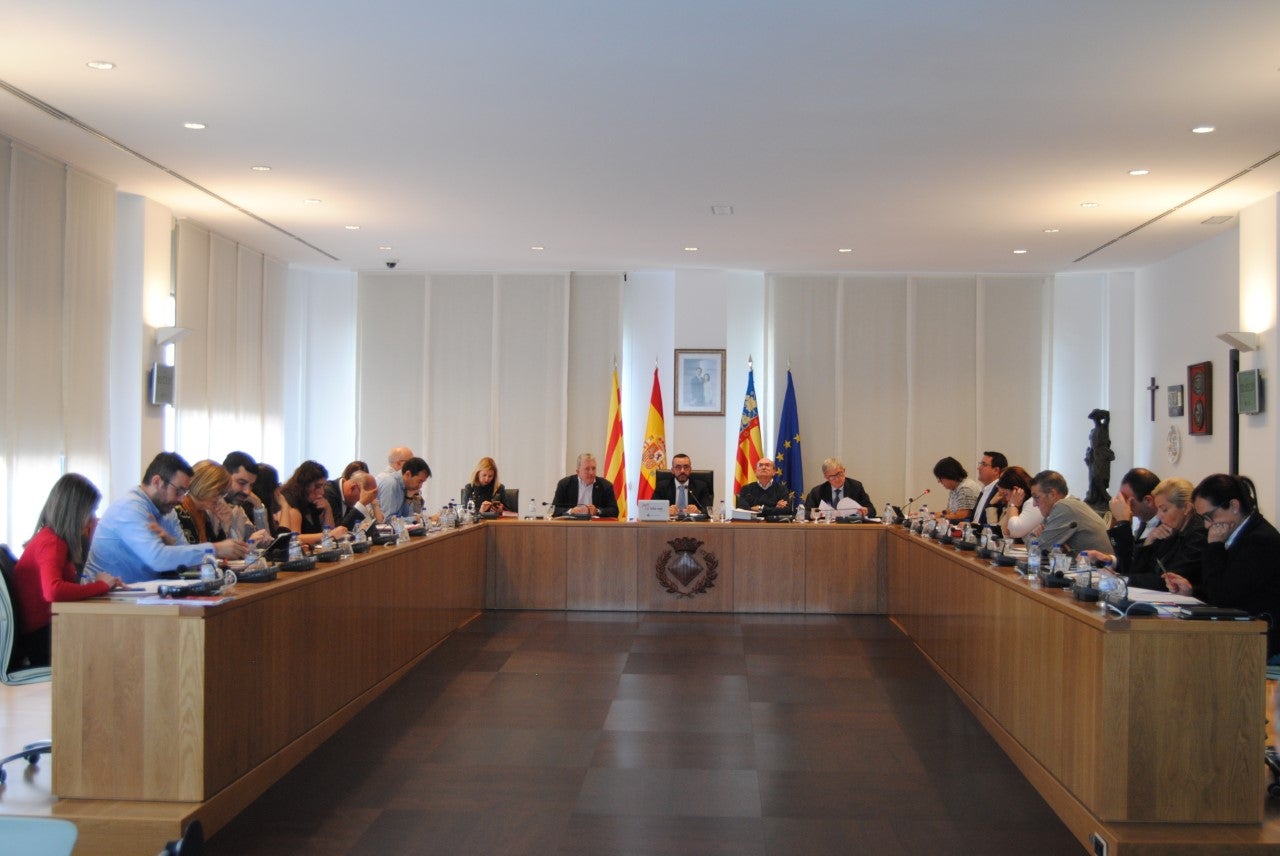 El ple aprova la pujada del 10% de l´IBI i la modificació de l´ordenança fiscal El ple aprova la pujada del 10% de l´IBI i la modificació de l´ordenança fiscal