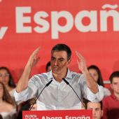Pedro Sánchez en un acto electoral