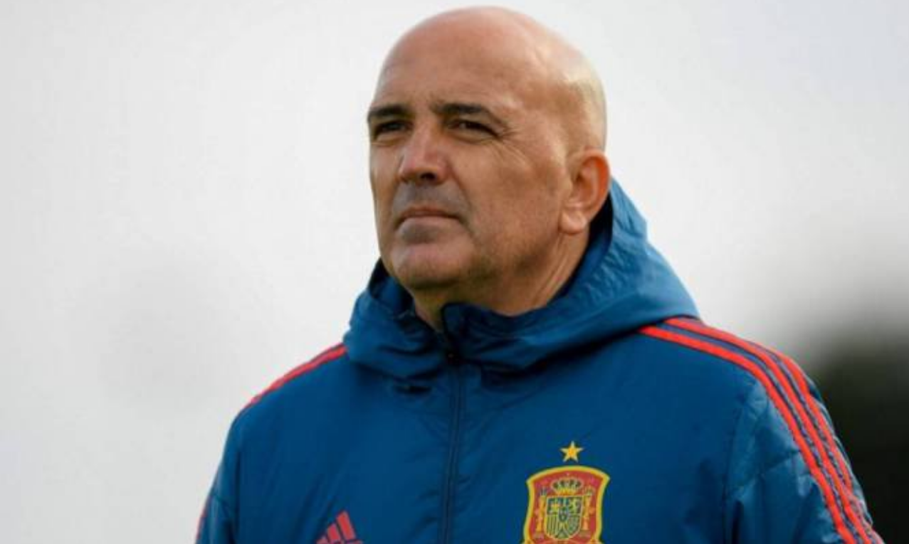 David Gordo: "Tenía la iliusión de que Ansu Fati estuviera en Brasil, pero está mejor con la sub-21 o absoluta" David Gordo: "Tenía la iliusión de que Ansu Fati estuviera en Brasil, pero está mejor con la sub-21 o absoluta"