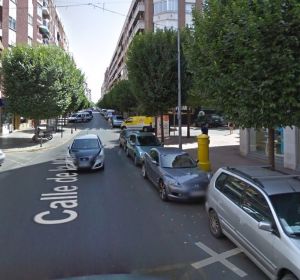El atraco ha tenido lugar en una tienda de telefonía de la calle La Mata El atraco ha tenido lugar en una tienda de telefonía de la calle La Mata