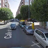 El atraco ha tenido lugar en una tienda de telefonía de la calle La Mata El atraco ha tenido lugar en una tienda de telefonía de la calle La Mata