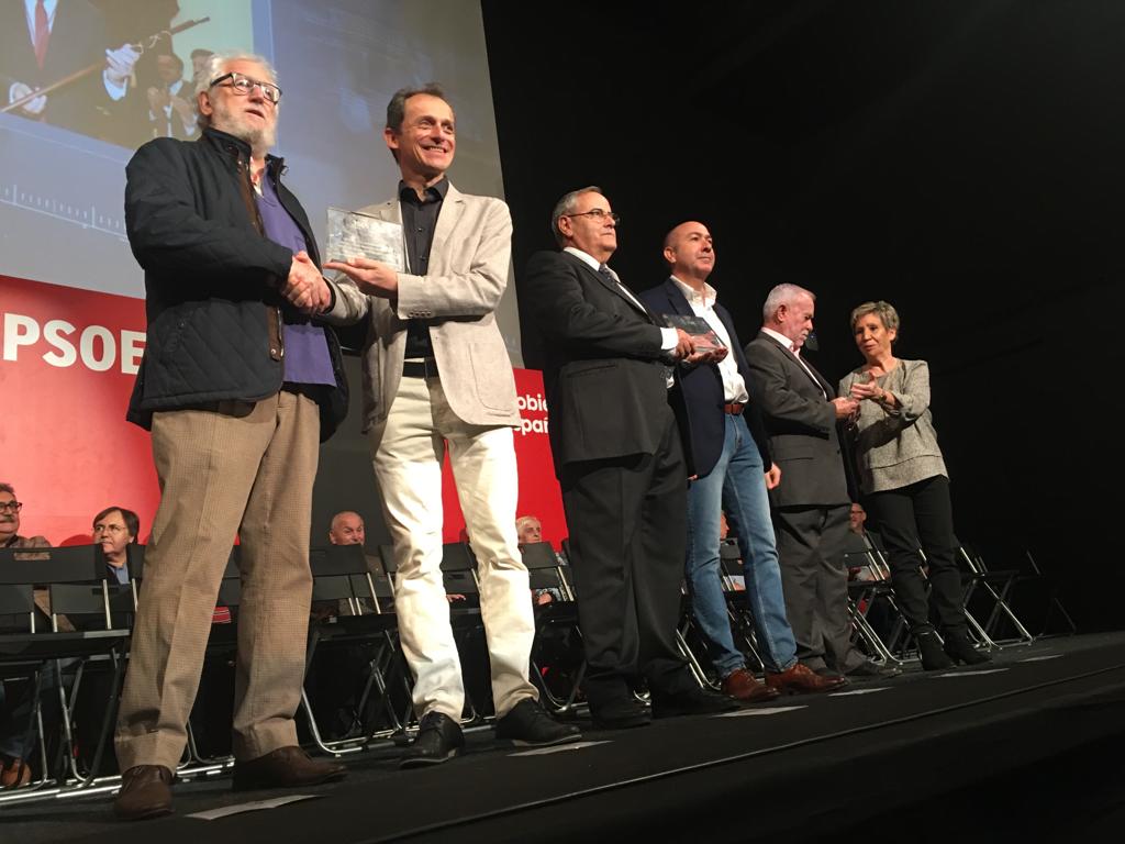 El ministro Pedro Duque celebra en Elche los 40 años de los ayuntamientos en Democracia y reclama el voto para el PSOE por “un gobierno estable” El ministro Pedro Duque celebra en Elche los 40 años de los ayuntamientos en Democracia y reclama el voto para el PSOE por “un gobierno estable”