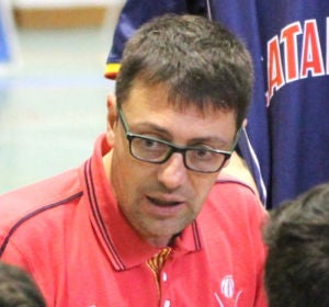 El entrenador español, Alex Teres. El entrenador español, Alex Teres.