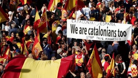 Manifestaci&oacute;n constitucionalista en Barcelona por la unidad de Espa&ntilde;a y la convivencia 