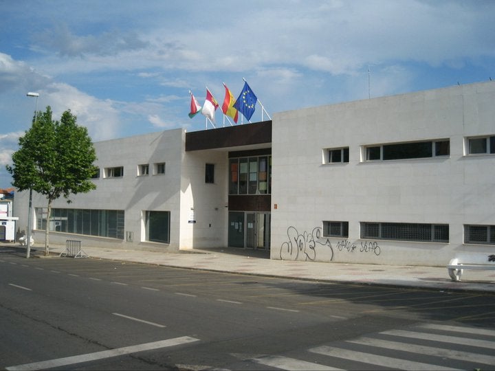 Dispuestos a movilizarse en Almadén para evitar que se abra un casino cerca de un instituto Dispuestos a movilizarse en Almadén para evitar que se abra un casino cerca de un instituto