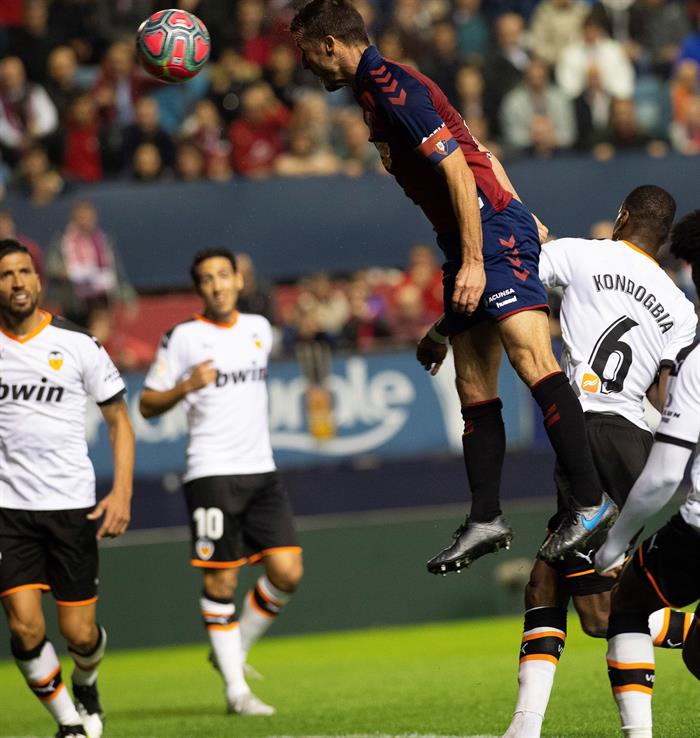 Un Osasuna de récord tumba al Valencia Un Osasuna de récord tumba al Valencia