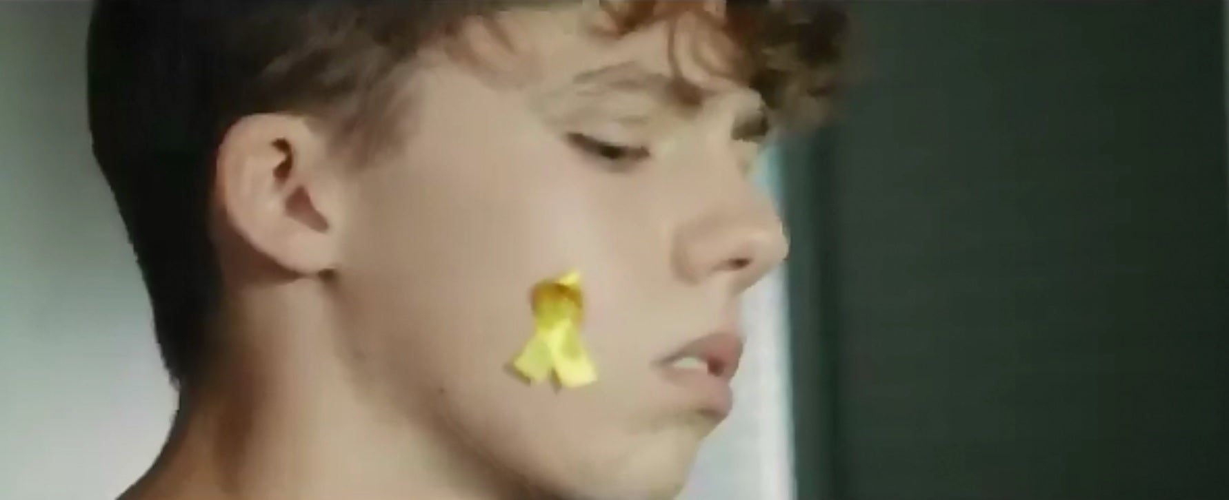 "Los lazos amarillos no ocultan los problemas reales", el vídeo de campaña de Ciudadanos "Los lazos amarillos no ocultan los problemas reales", el vídeo de campaña de Ciudadanos