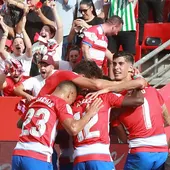 El Granada gana al Betis y es líder El Granada gana al Betis y es líder