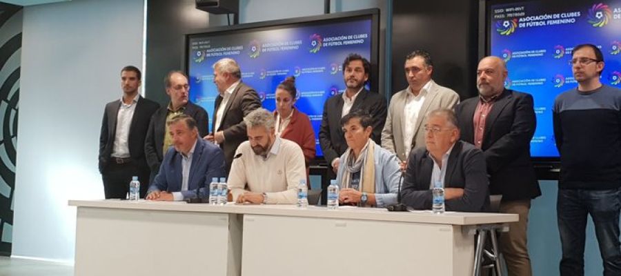 Rueda de prensa de la Asociación de clubes femeninos Rueda de prensa de la Asociación de clubes femeninos