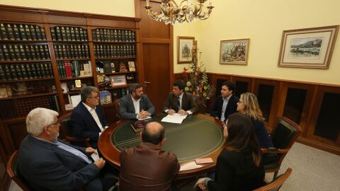 Reuni&oacute;n en el Ayuntamiento de Crevillent.