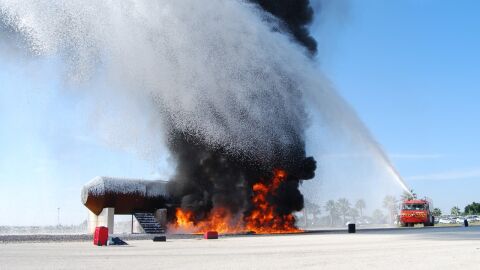 Simulacro accidente de avi&oacute;n en Aeropuerto Alicante-Elche.