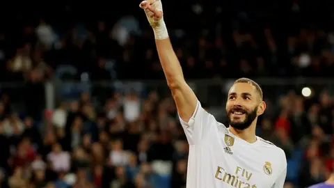 Benzema, tras marcar de penalti ante el Leganés Benzema, tras marcar de penalti ante el Leganés