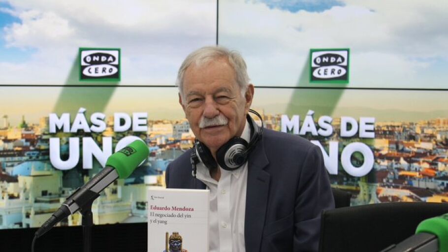 Eduardo Mendoza, en M&aacute;s de uno