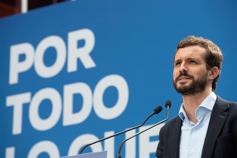 Casado exige a Sánchez que asuma responsabilidades por los ERE tras "censurar injustamente" a Rajoy Casado exige a Sánchez que asuma responsabilidades por los ERE tras "censurar injustamente" a Rajoy