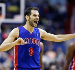 Calderón en un partido con Detroit Calderón en un partido con Detroit