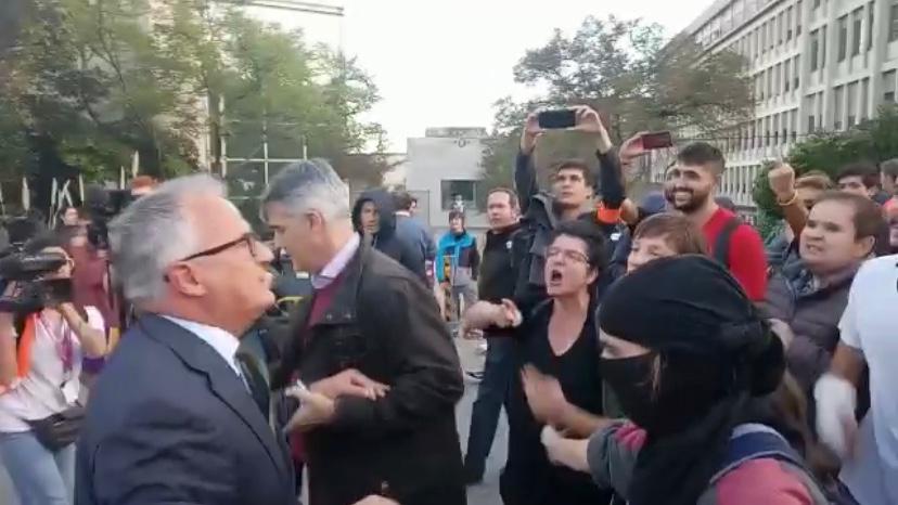 Josep Bou, tras la agresión que sufrió: "Yo sabía una sola cosa, que me tenía que mantener de pie" Josep Bou, tras la agresión que sufrió: "Yo sabía una sola cosa, que me tenía que mantener de pie"