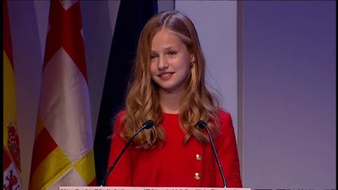 La princesa Leonor pronuncia su primer discurso en catal&aacute;n: "Catalu&ntilde;a siempre ocupar&aacute; un lugar especial en mi coraz&oacute;n"
