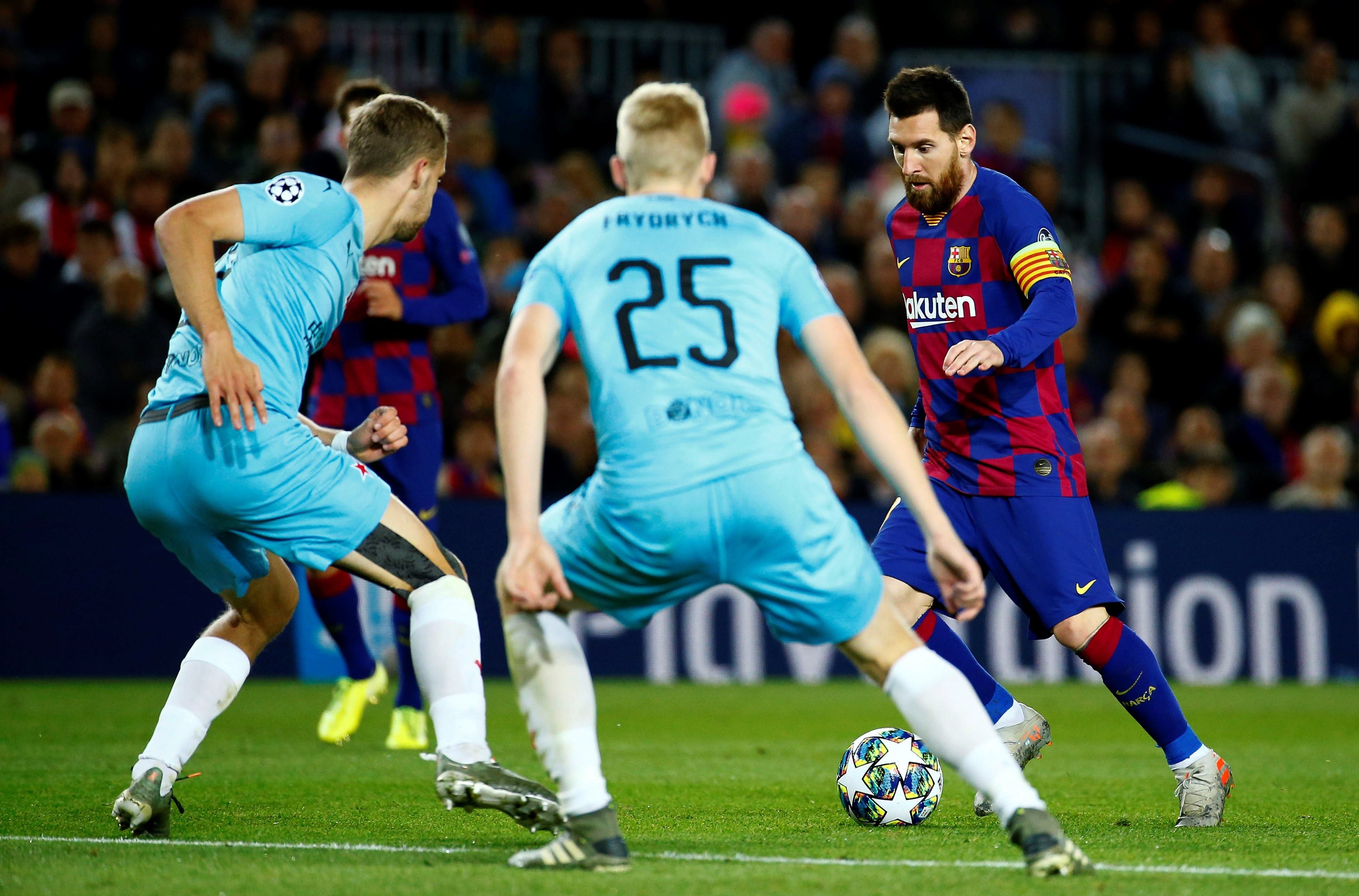 El Barça no puede con un combativo Slavia de Praga en el Camp Nou El Barça no puede con un combativo Slavia de Praga en el Camp Nou