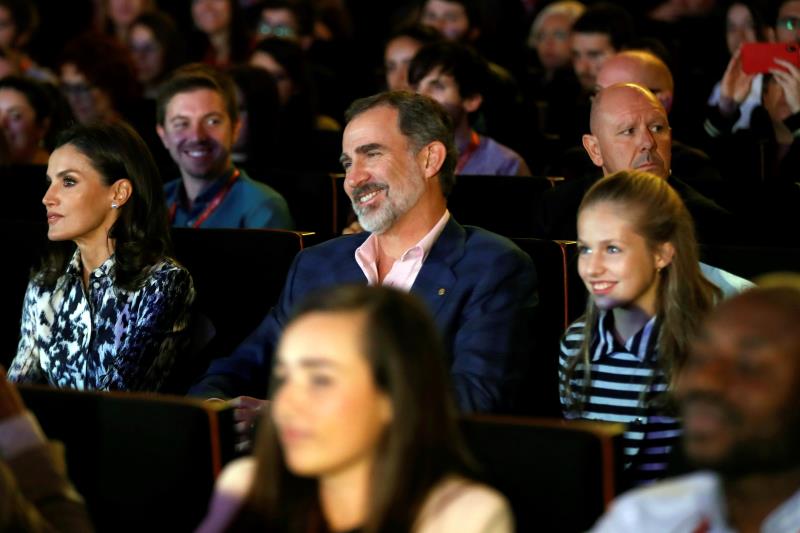 El Rey vuelve al Palacio de Congresos en su tercer día en Barcelona El Rey vuelve al Palacio de Congresos en su tercer día en Barcelona