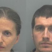 Sheila y Ryan O'Leary tras ser detenidos | Cape Coral Police (@CapePD)