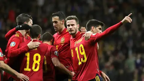 Los jugadores de la selección española celebran un gol Los jugadores de la selección española celebran un gol