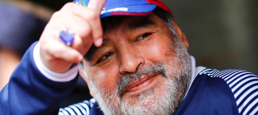 La leyenda del fútbol Diego Armando Maradona La leyenda del fútbol Diego Armando Maradona