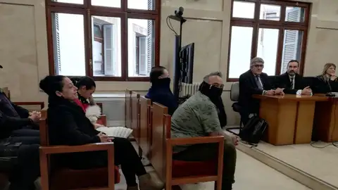 "El Ico" y "La guapi" apodos de los hijos de La Paca que han sido juzgados por narcotráfico. "El Ico" y "La guapi" apodos de los hijos de La Paca que han sido juzgados por narcotráfico.