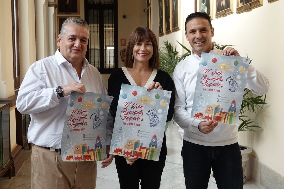 Gran Recogida de Juguetes de la Asociación Zapas Solidarias Gran Recogida de Juguetes de la Asociación Zapas Solidarias