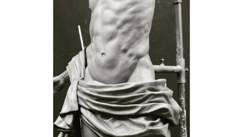 Escultura en barro que hizo Mart&iacute;n Nieto del estudio anat&oacute;mico y ropajes del nuevo Resucitado de Ciudad Real