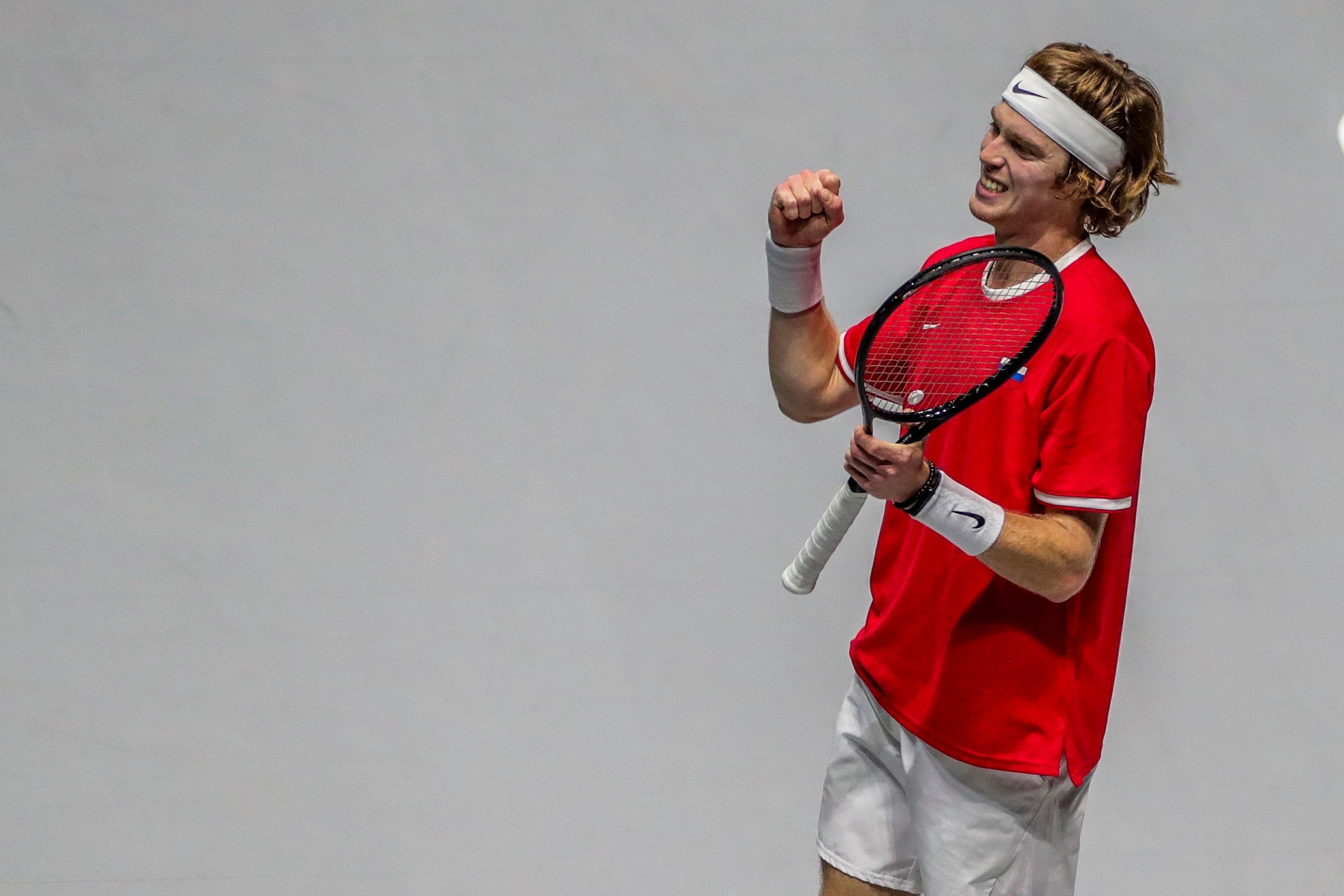 Roberto Bautista cae ante Rublev en un duro estreno para España Roberto Bautista cae ante Rublev en un duro estreno para España