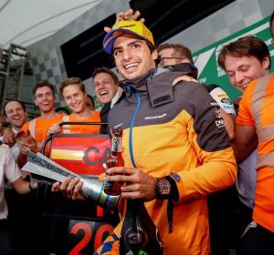 Carlos Sainz, tras haber logrado el podio. Carlos Sainz, tras haber logrado el podio.