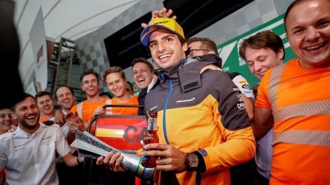 Carlos Sainz, tras haber logrado el podio. 