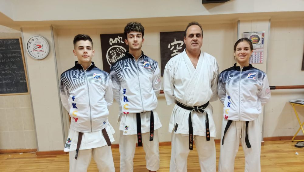 Manuel Iglesias, Juan Amorós, Manu Chazarra y Sofía Chazarra representarán a la Selección Valenciana en el Campeonato de España.