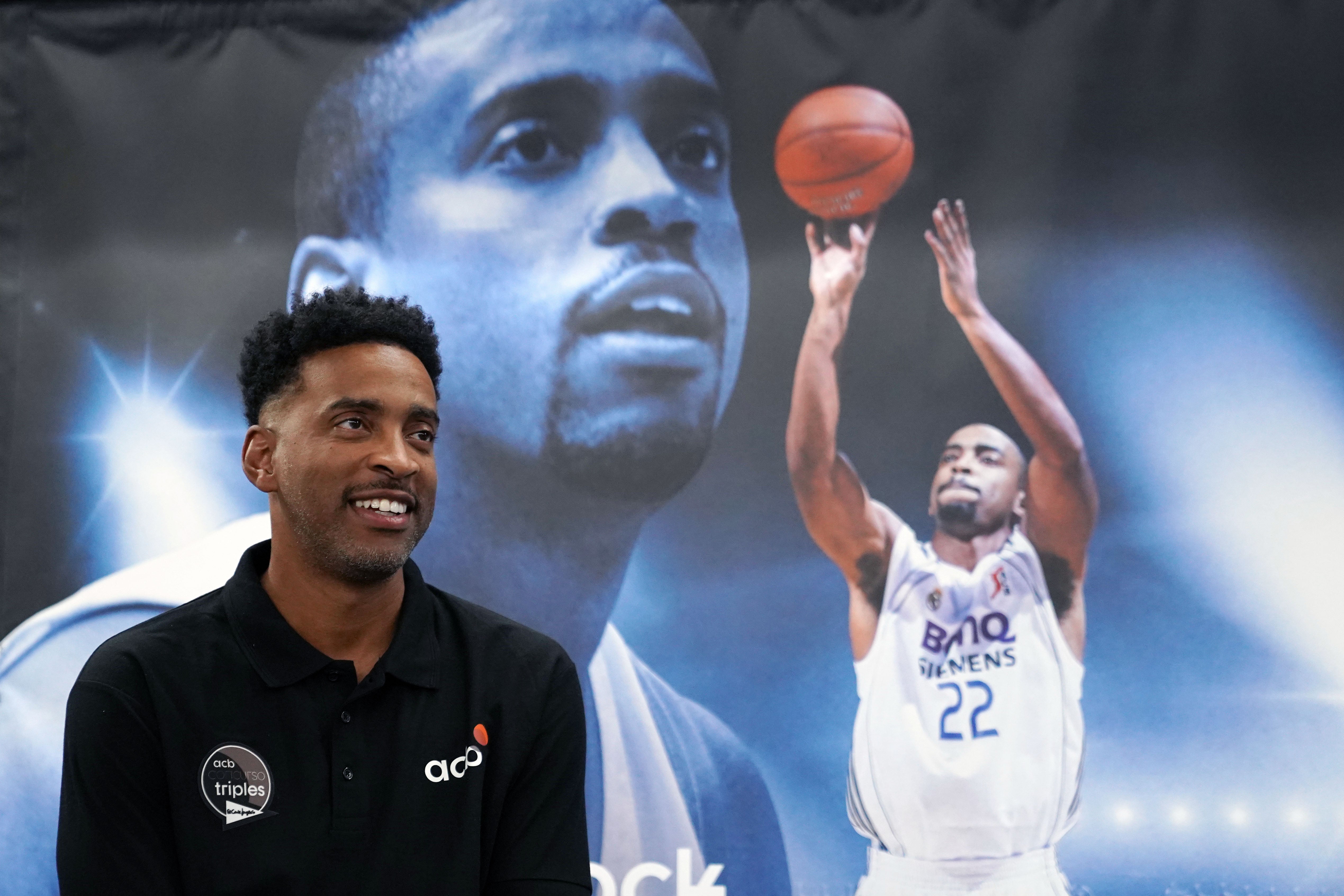 Louis Bullock en 4 Cuartos: "Llull tiene todo para la NBA pero con 25 títulos, ¿Qué es la NBA?" Louis Bullock en 4 Cuartos: "Llull tiene todo para la NBA pero con 25 títulos, ¿Qué es la NBA?"