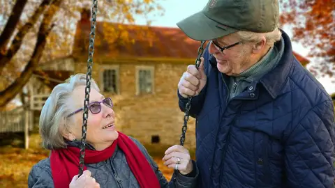 Pareja de ancianos Pareja de ancianos