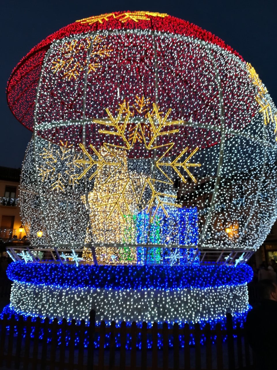 Lombraña: "El procedimiento se ha tramitado conforme a la normativa de contratación y la iluminación se colocará en los plazos adecuados" Lombraña: "El procedimiento se ha tramitado conforme a la normativa de contratación y la iluminación se colocará en los plazos adecuados"