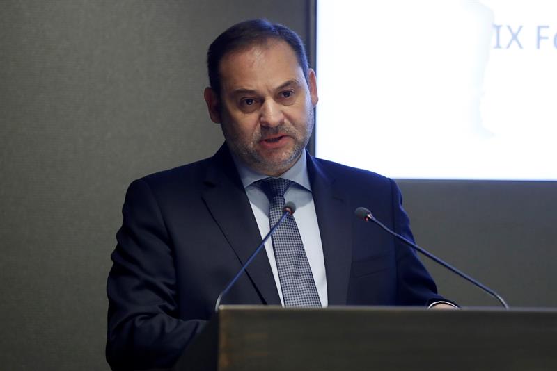 Ábalos considera "antipatriótico y antidemocrático" negar la legitimidad al nuevo gobierno Ábalos considera "antipatriótico y antidemocrático" negar la legitimidad al nuevo gobierno