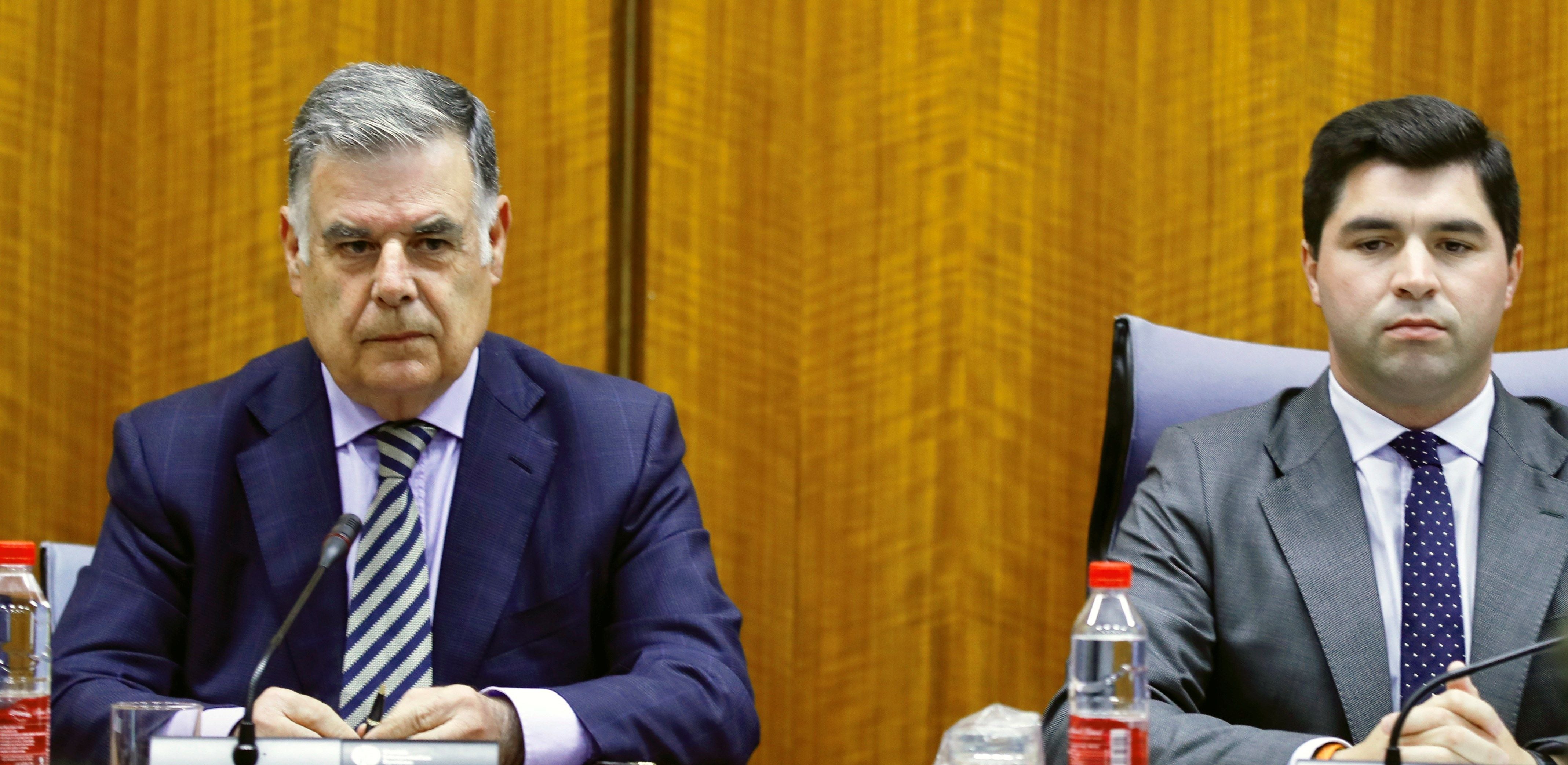 Anticorrupción pide el ingreso en prisión de cuatro ex altos cargos de la Junta condenados por los ERE Anticorrupción pide el ingreso en prisión de cuatro ex altos cargos de la Junta condenados por los ERE